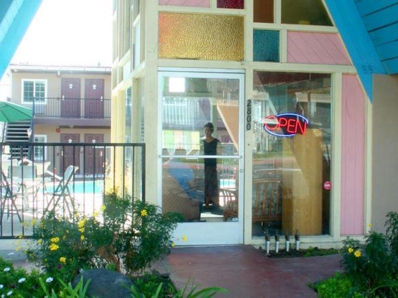פסדינה La Casa Inn מראה חיצוני תמונה