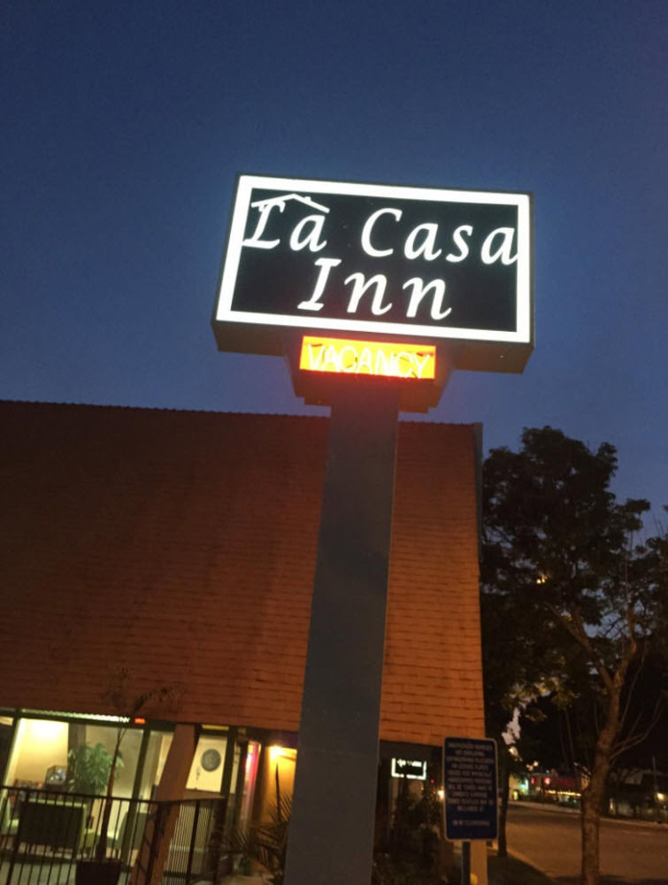 פסדינה La Casa Inn מראה חיצוני תמונה